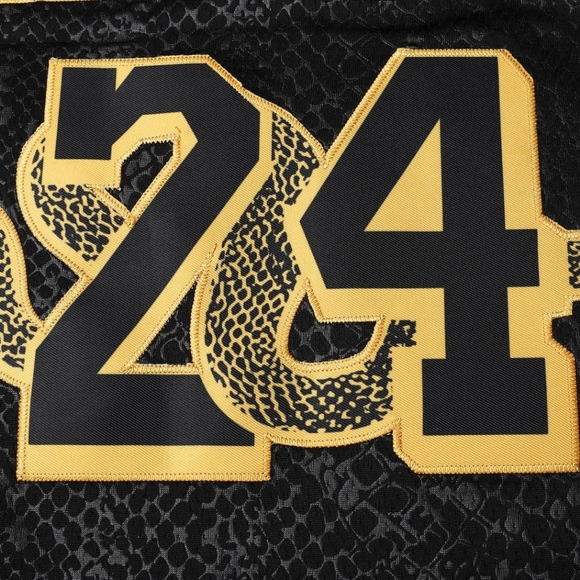 New Kobe Bryant Mamba 24 Jersey Authentic - Picture 3 of 9